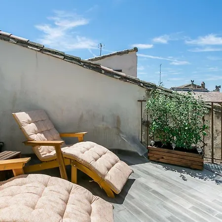 Apartment Nuit Etoilee LʼIsle-sur-la-Sorgue